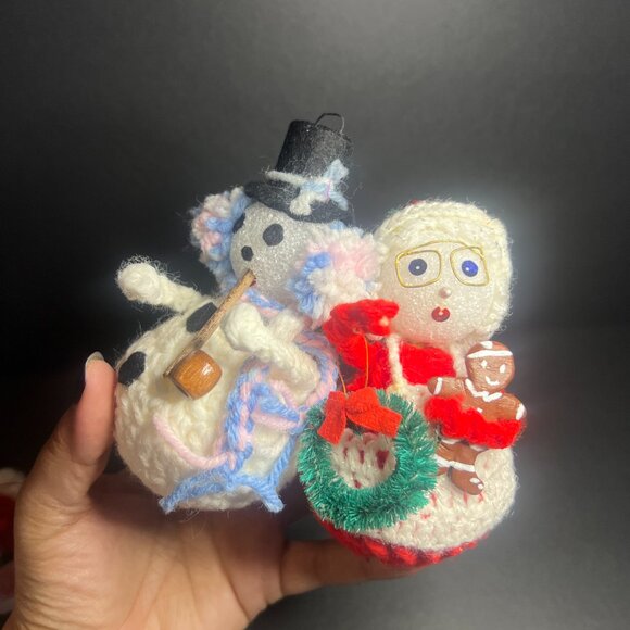 Vintage Handmade Crochet Lot of 9 Christmas Mrs Claus, Snowman, Mouse Ornaments - Picture 7 of 10